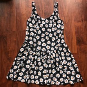 Fire Los Angeles Skater Dress Daisies sz Small